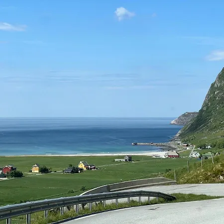 Apartment Stor Og Ny Med Fjordutsikt